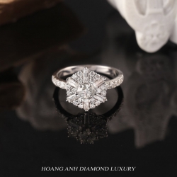VDG119583 Nhẫn vàng trắng 18K The Hexa-Glow viên chủ 4,7 ly H SI2